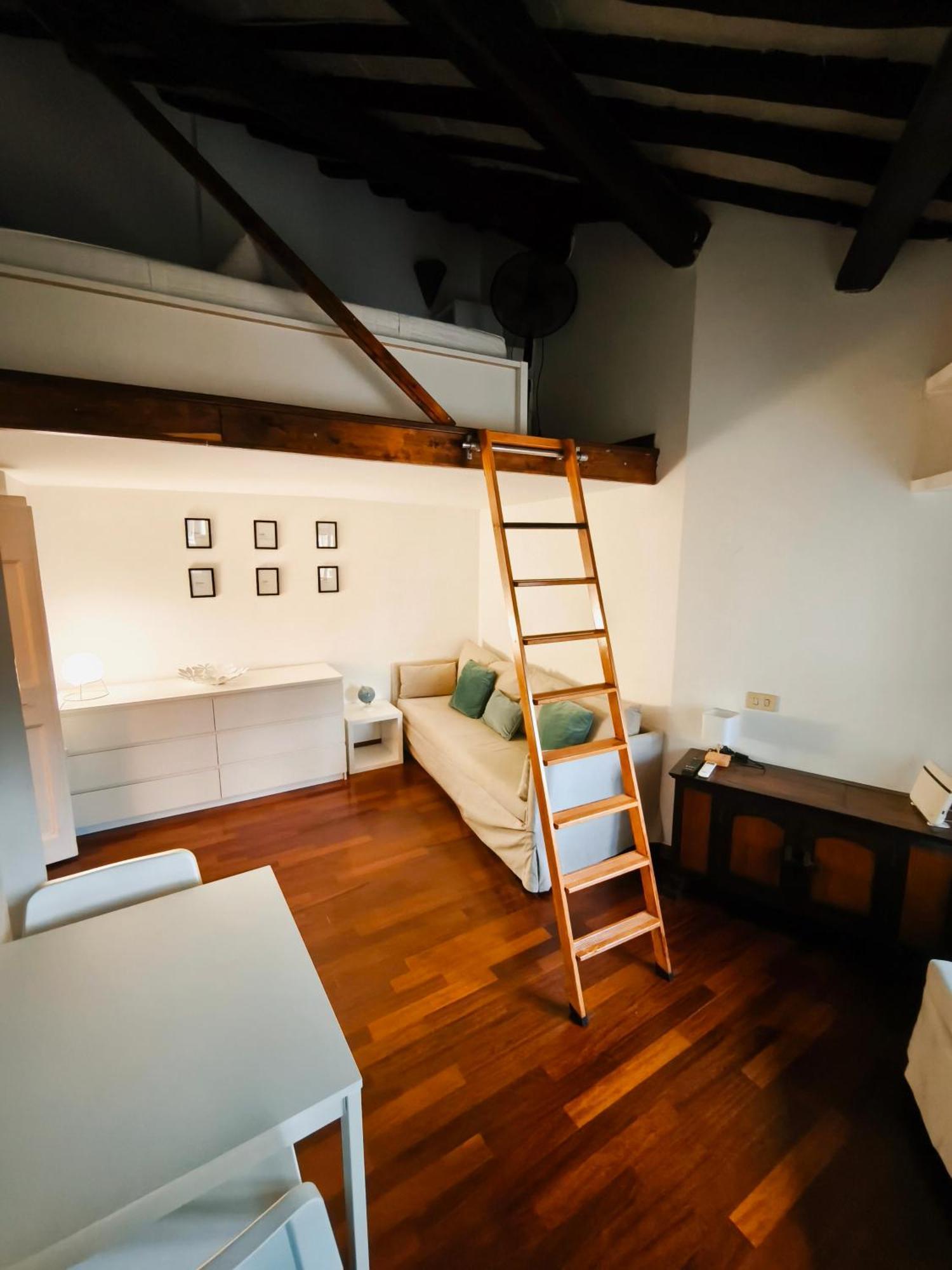 Apartment Piccolo Attico Rom
